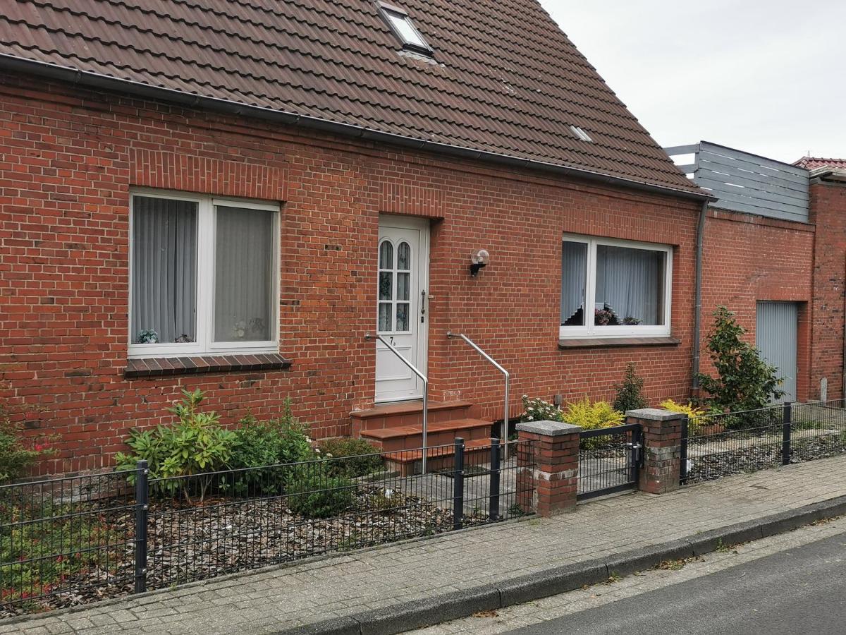 Am Park Apartamento Moormerland Exterior foto